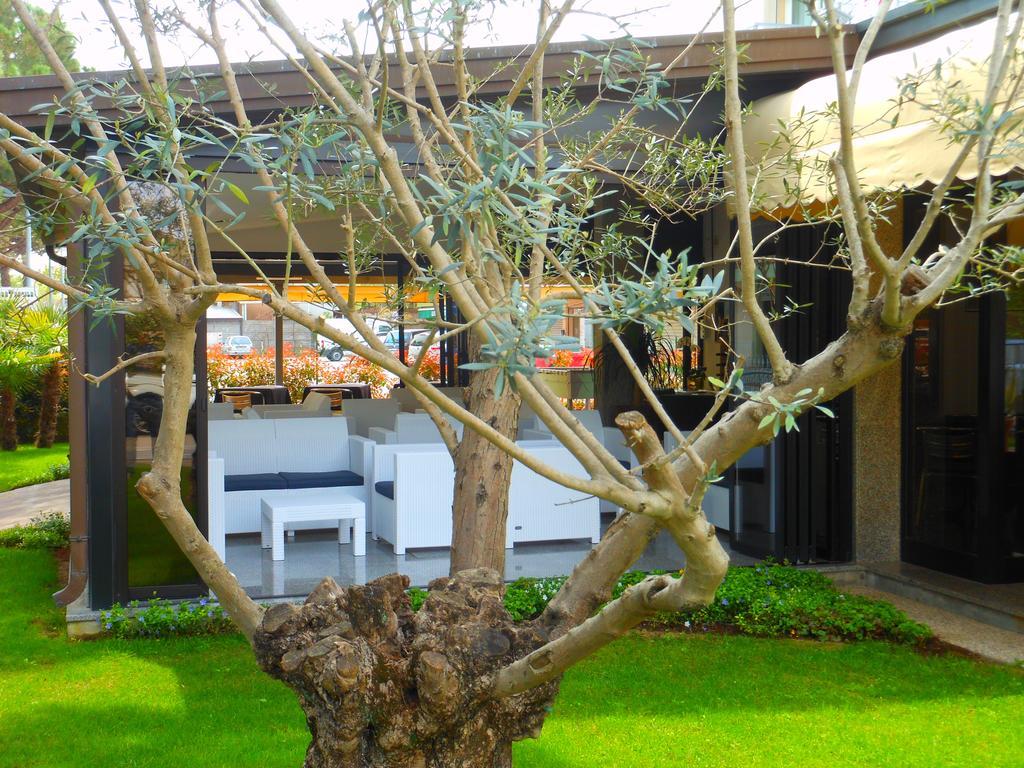 Hotel Jesolo Sand Exterior photo