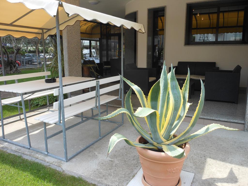 Hotel Jesolo Sand Exterior photo