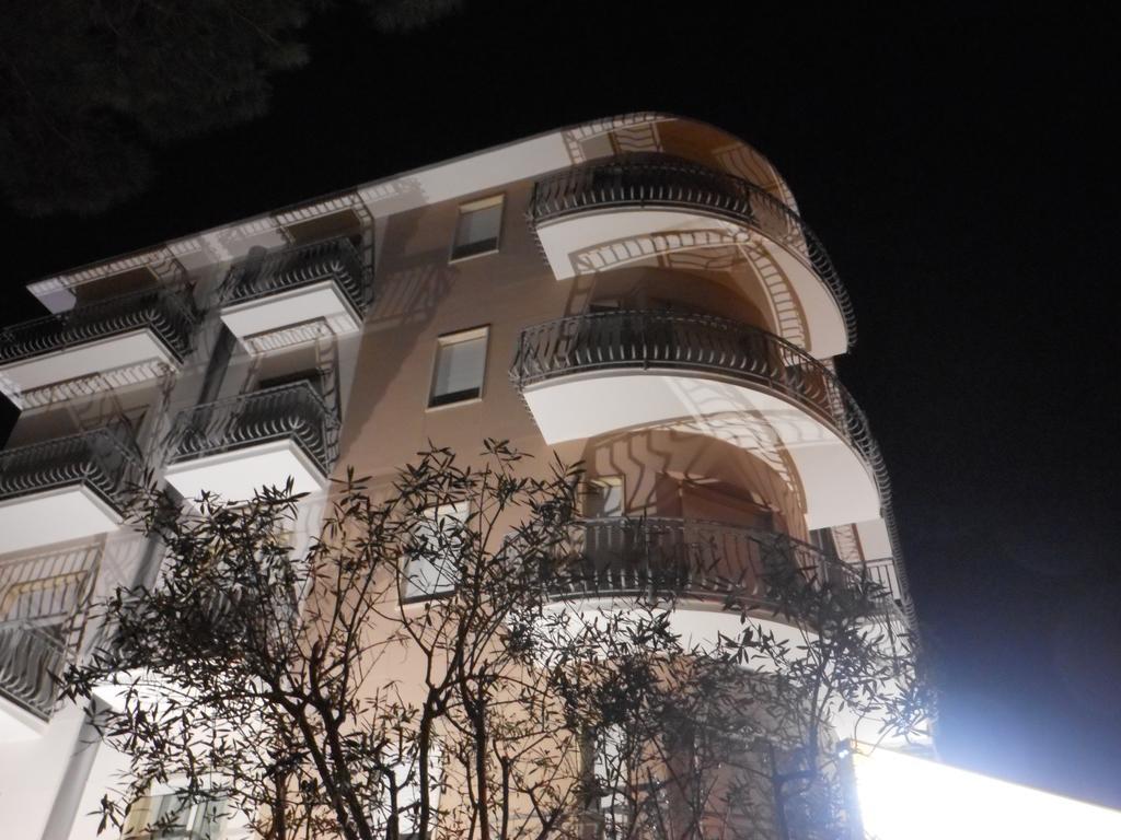 Hotel Jesolo Sand Exterior photo