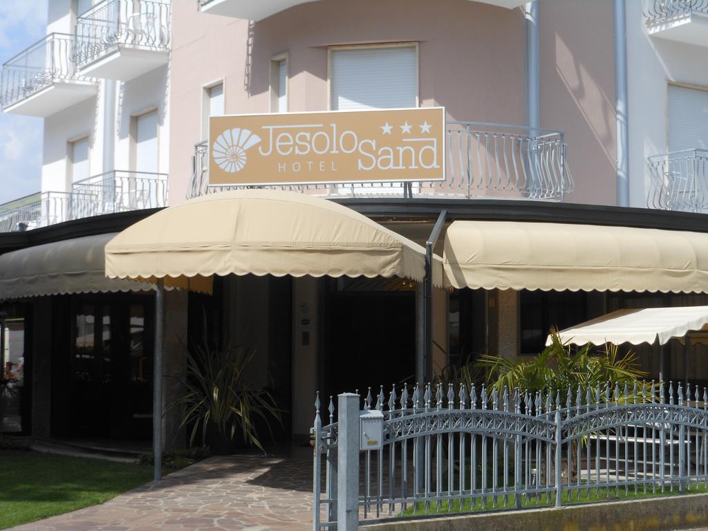 Hotel Jesolo Sand Exterior photo