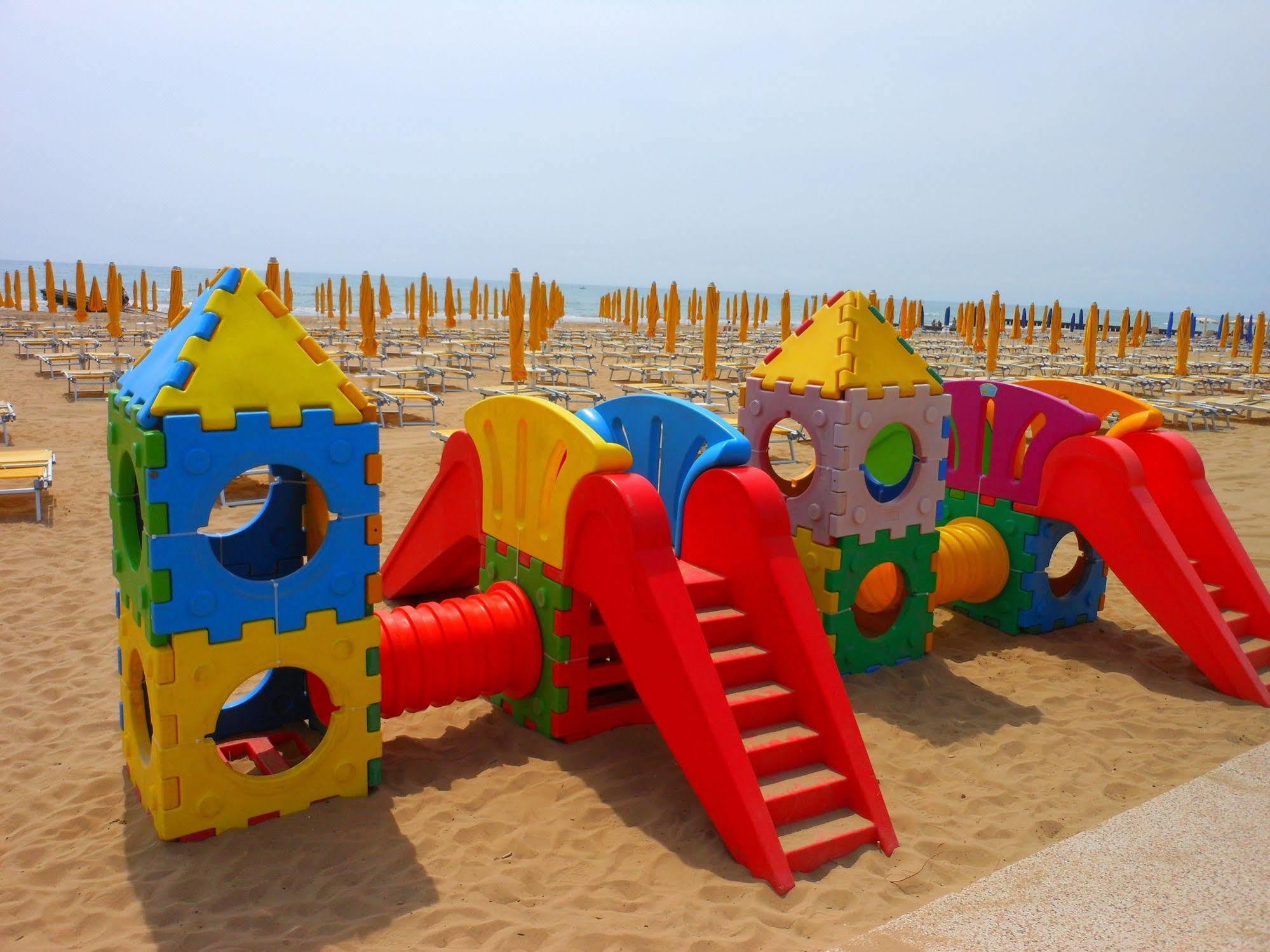 Hotel Jesolo Sand Exterior photo