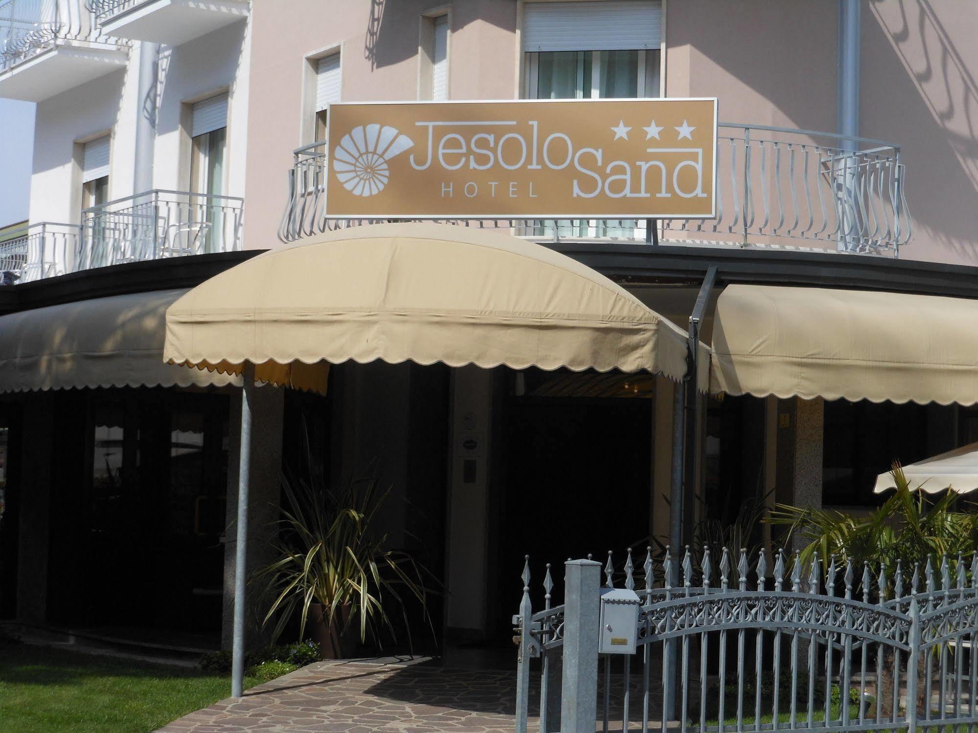 Hotel Jesolo Sand Exterior photo