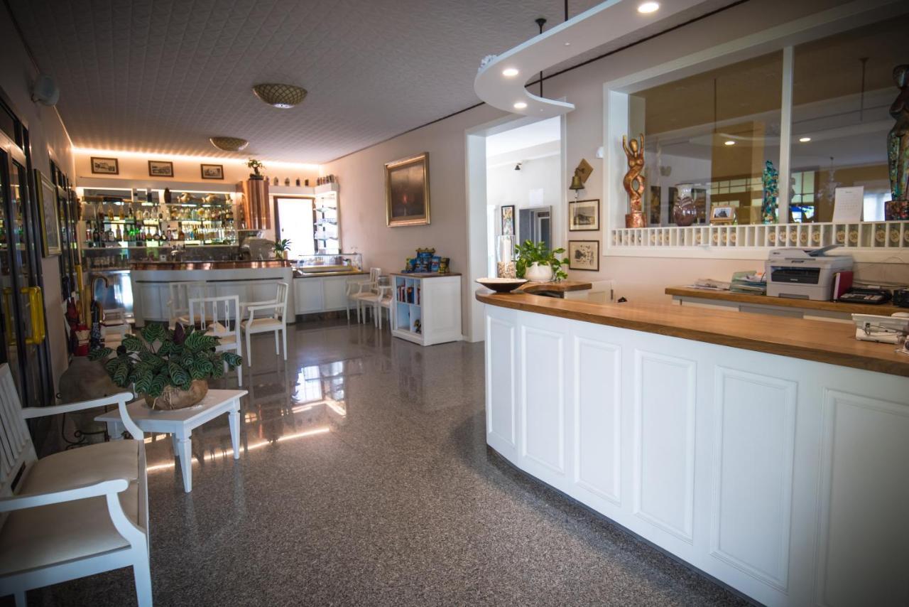 Hotel Jesolo Sand Exterior photo