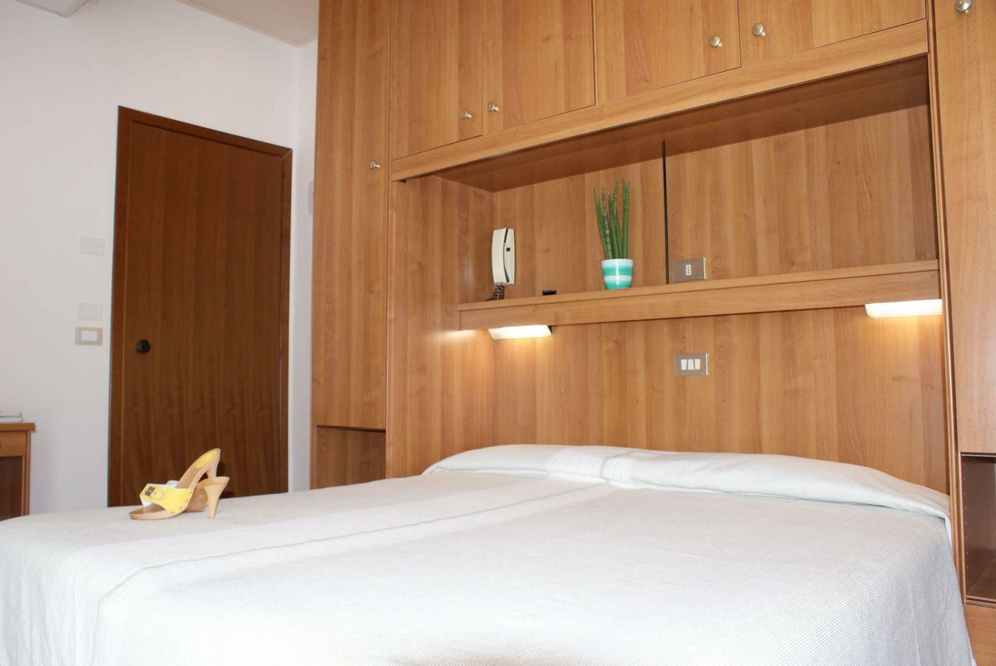 Hotel Jesolo Sand Exterior photo